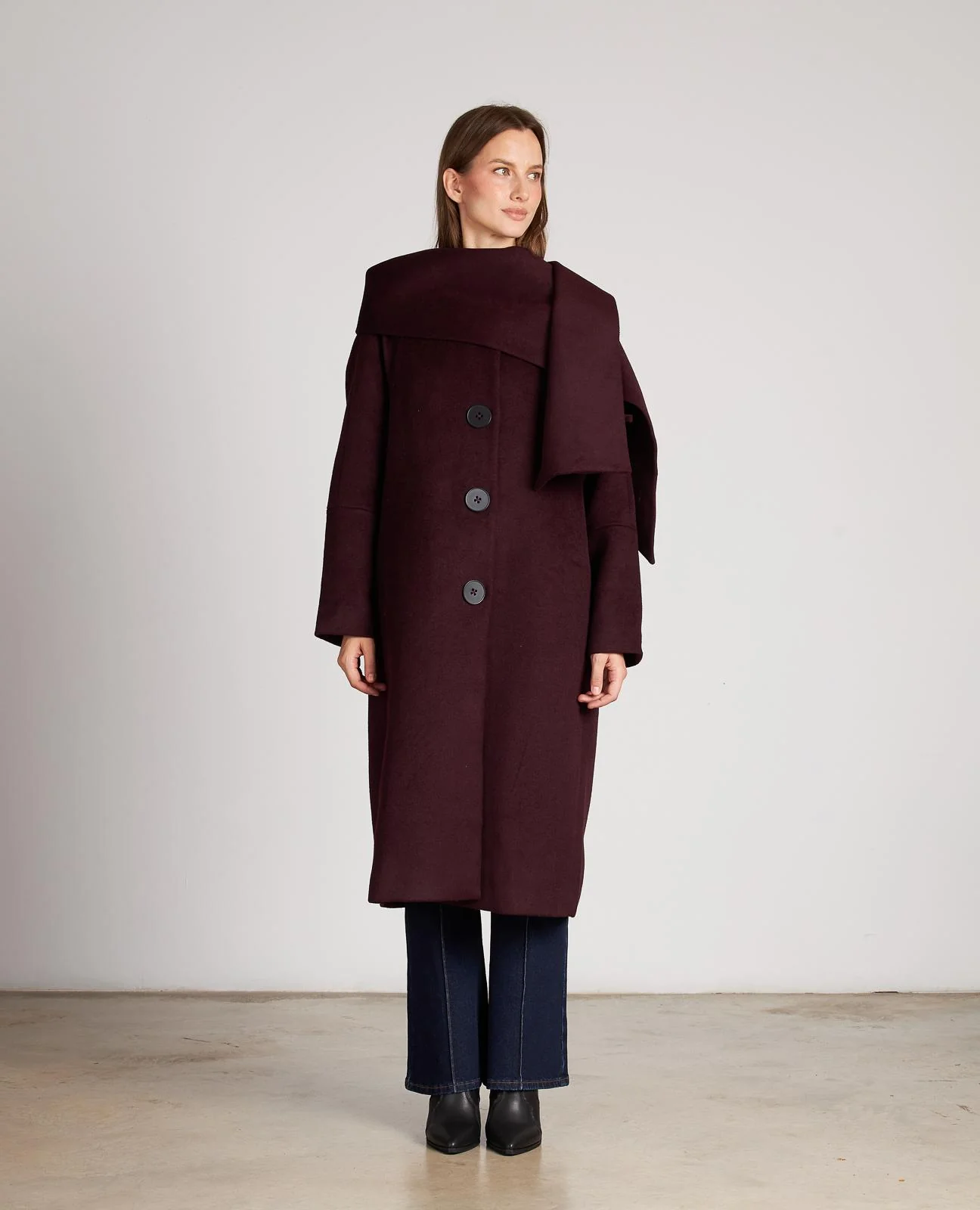 ABRIGO CON BUFANDA BOTONES - Image 6