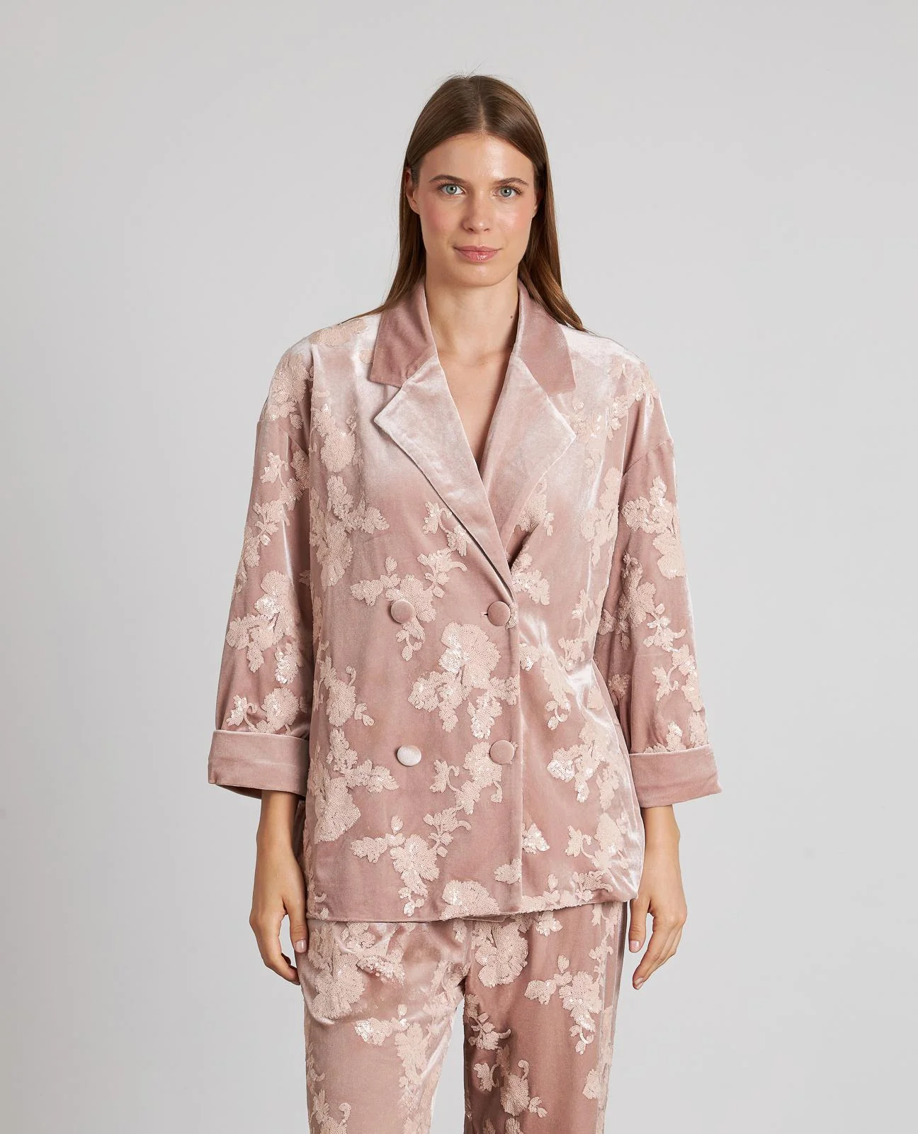 BLAZER CRUZADA DETALLES LENTEJUELAS