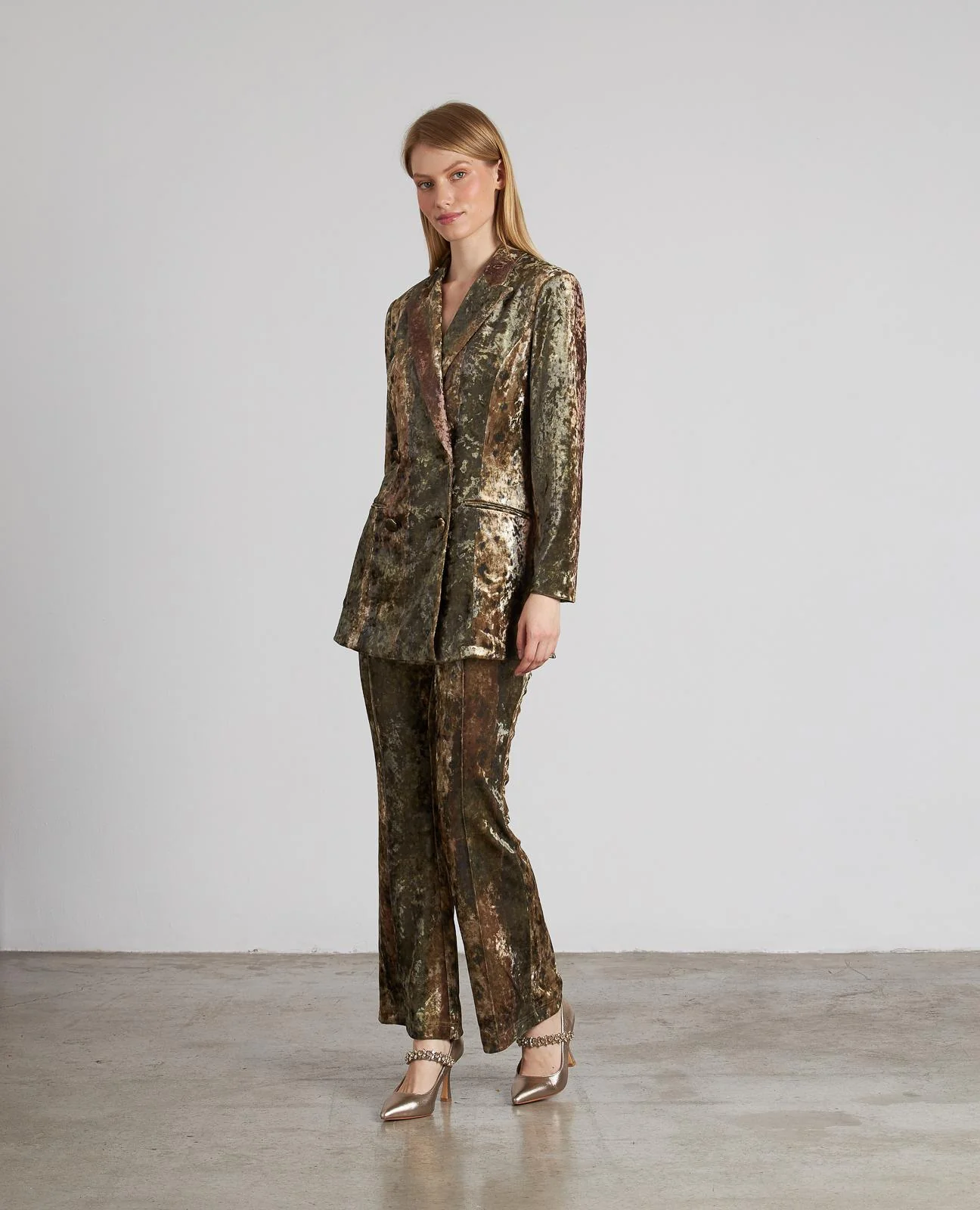 BLAZER CRUZADA TERCIOPELO - Image 2