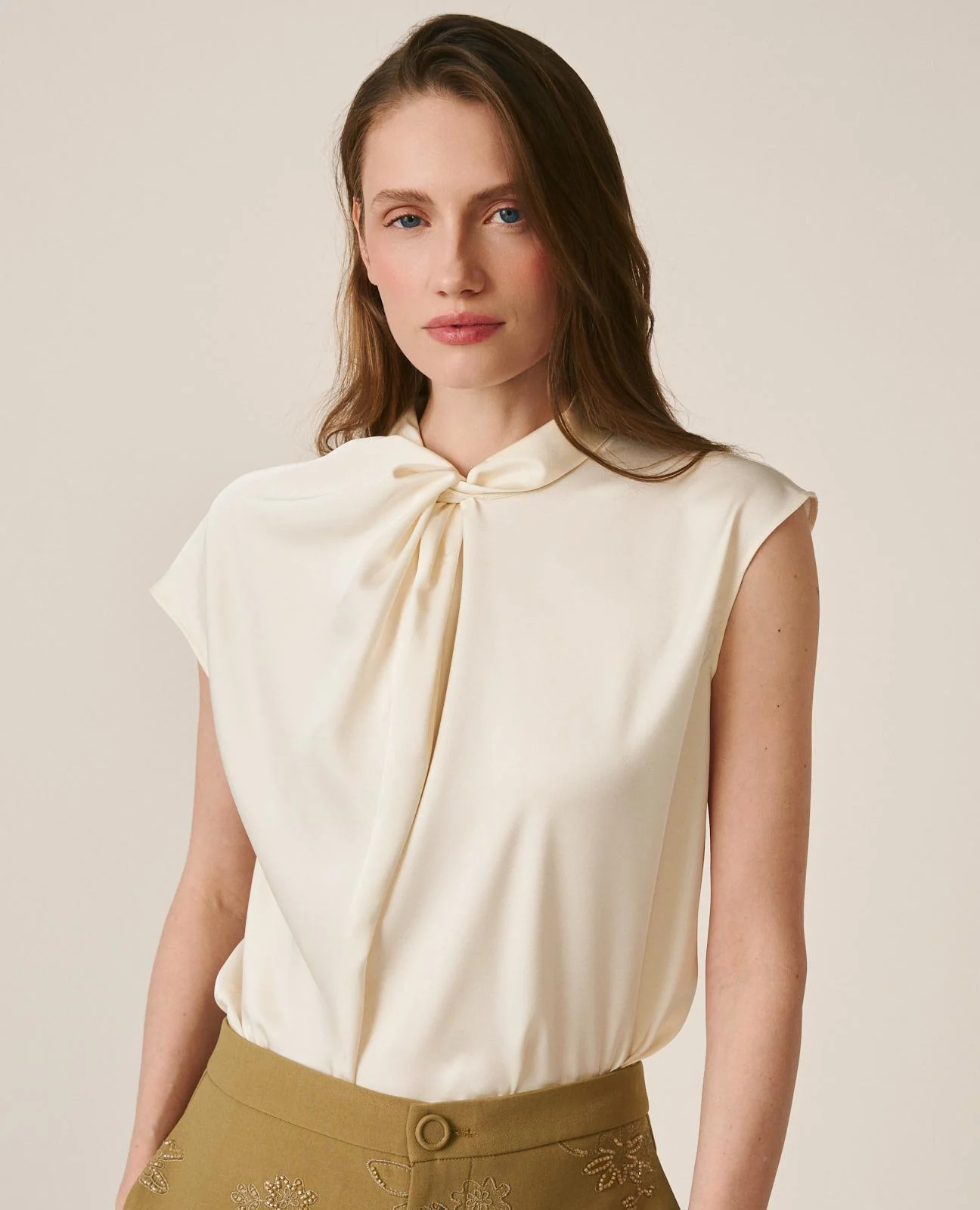 BLUSA LISA SATÉN