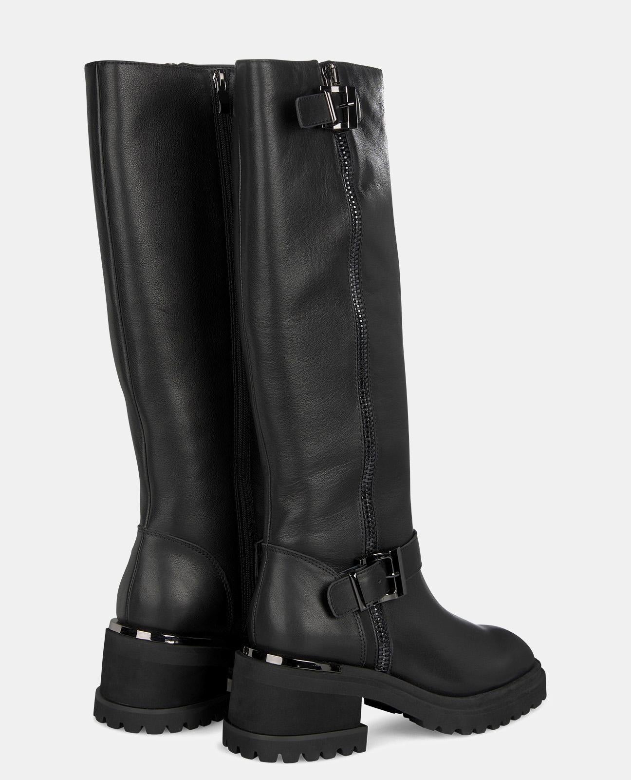 BOTA ALTA CON HEBILLAS - Image 3