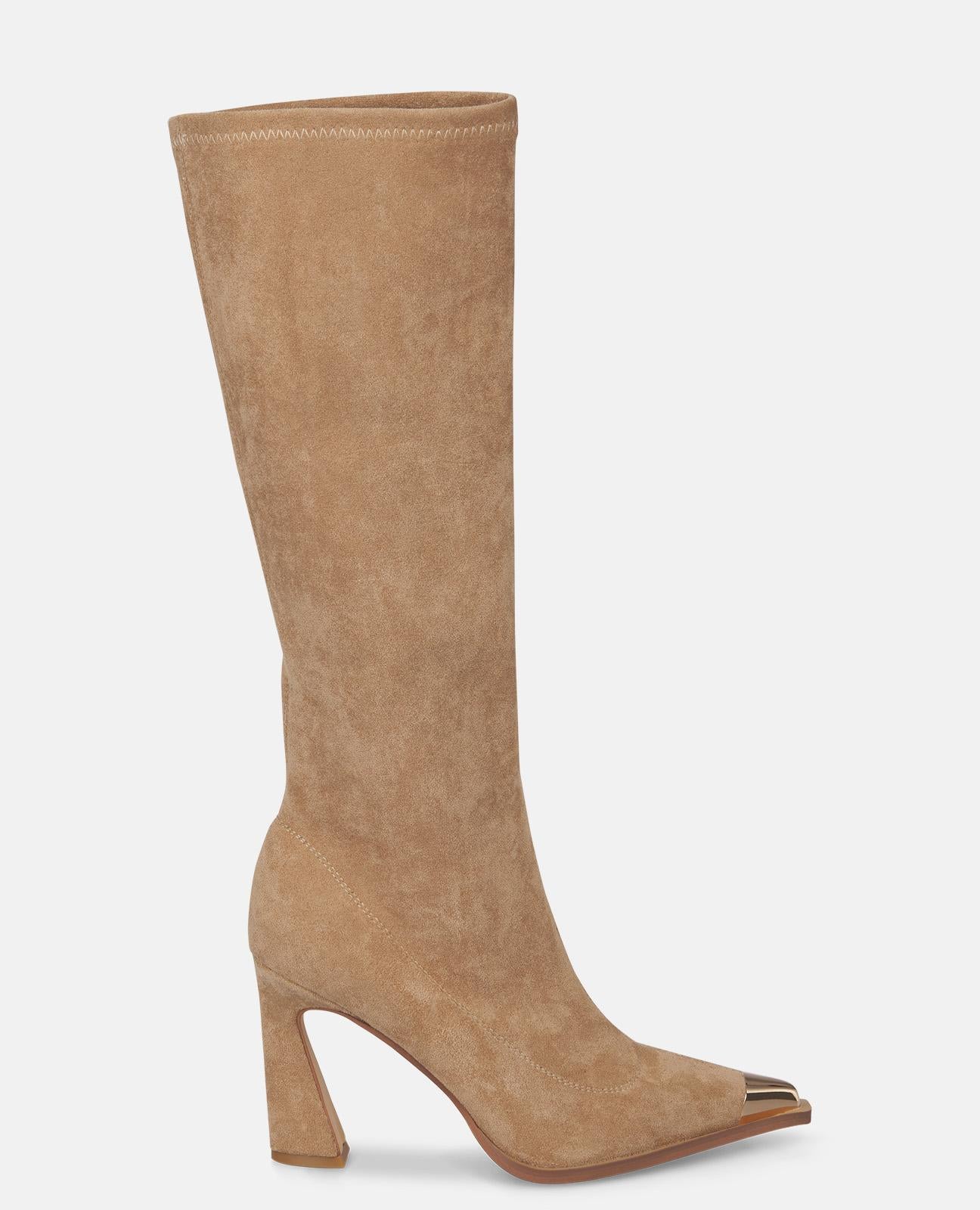 BOTA TACÓN EMBUDO