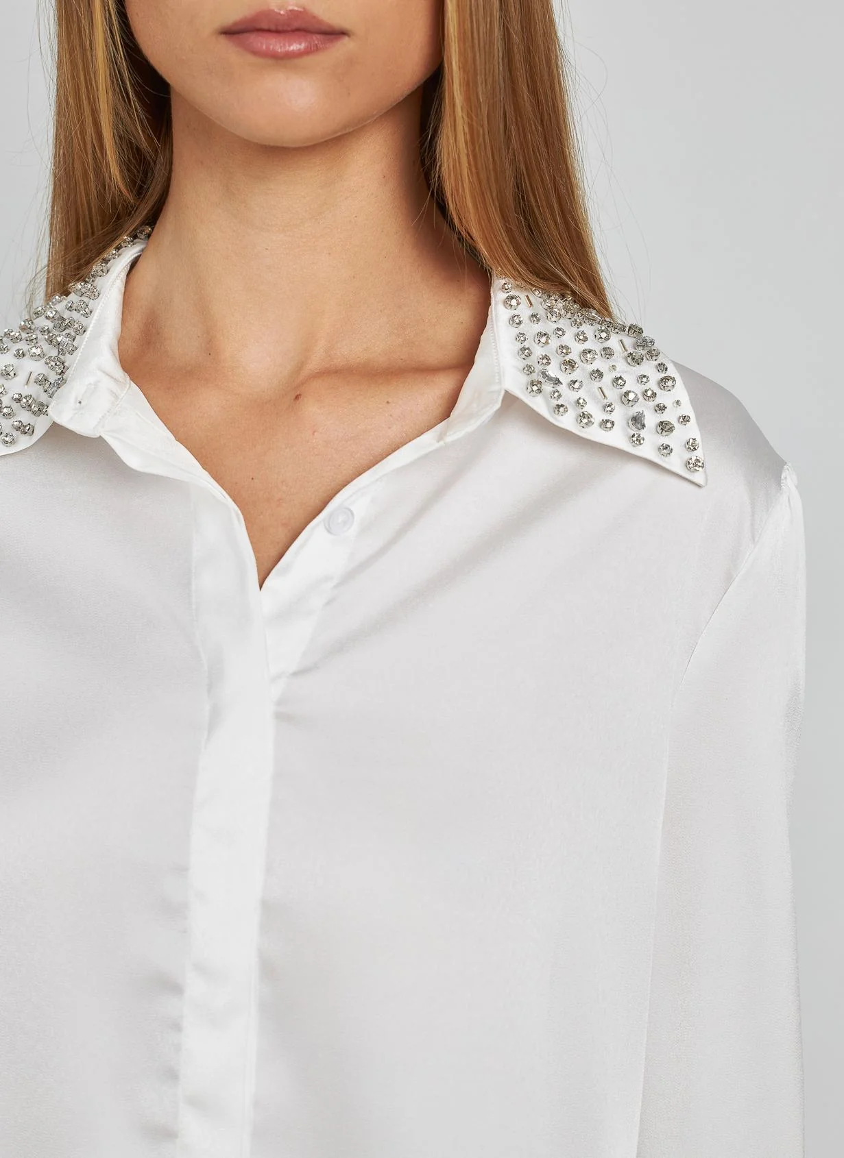 CAMISA EFECTO SATINADO PEDRERÍA - Image 5