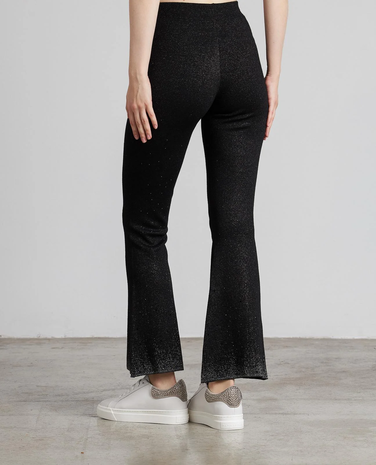 PANTALÓN ACAMPANADO DETALLES - Image 6