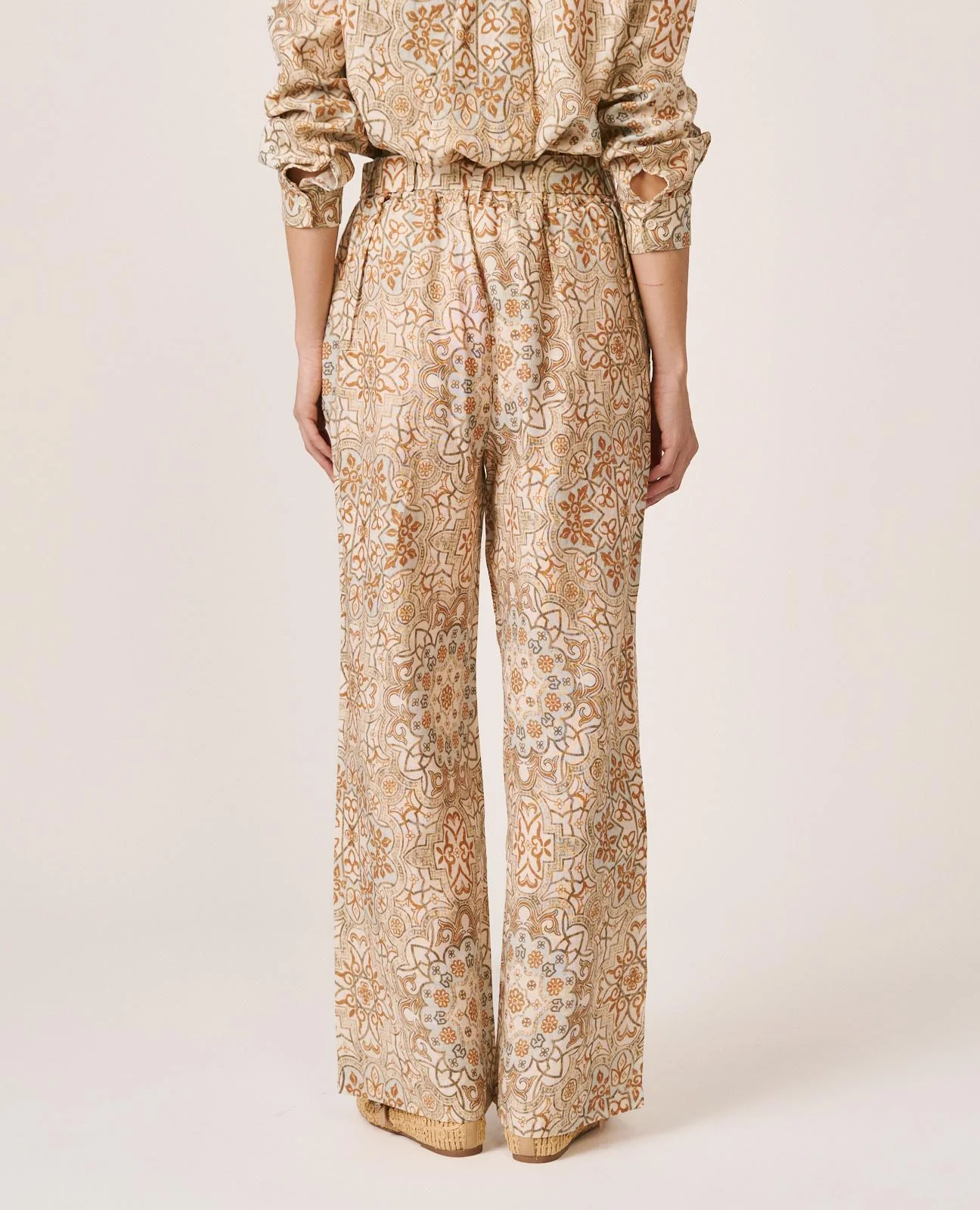PANTALÓN ESTAMPADO - Image 7