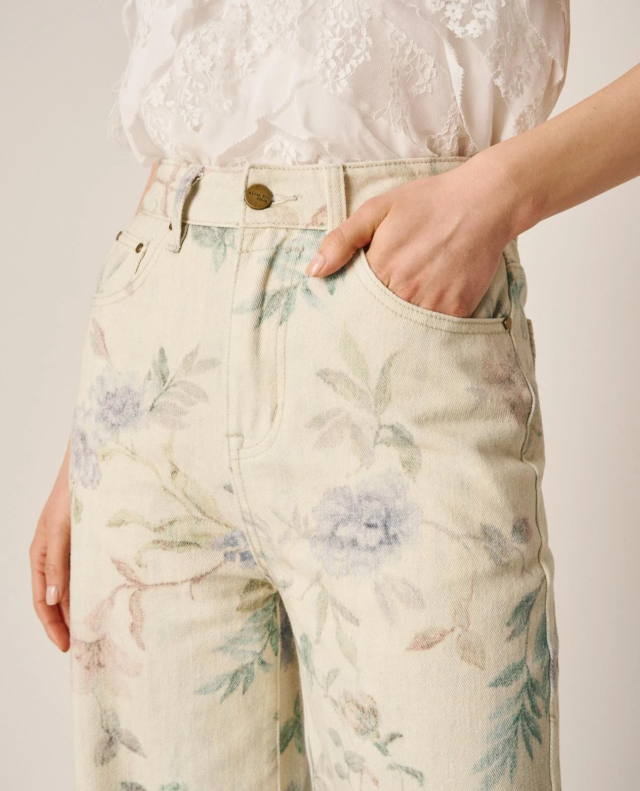 PANTALÓN ESTAMPADO FLORAL - Image 5