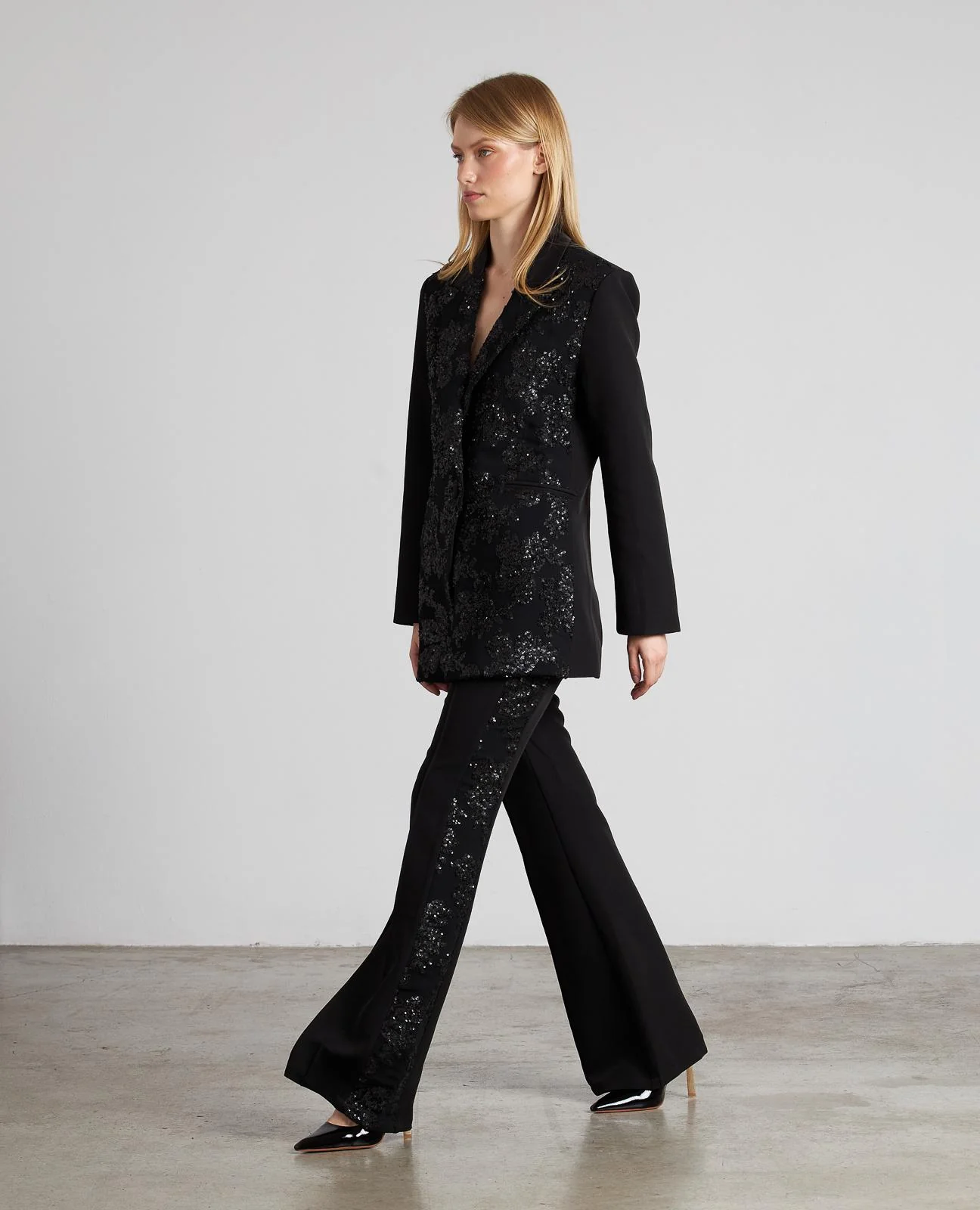 PANTALÓN FLARE DETALLES - Image 2