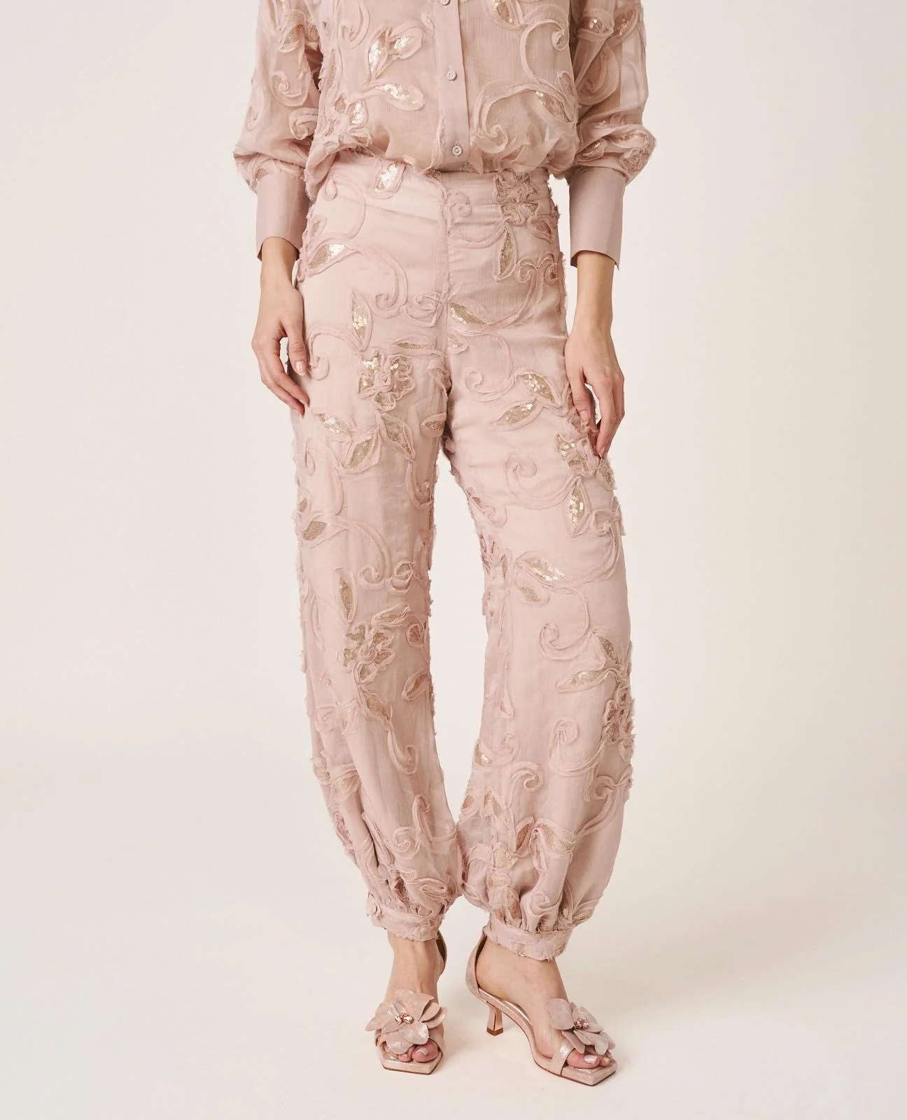PANTALÓN MOTIVOS FLORALES - Image 3