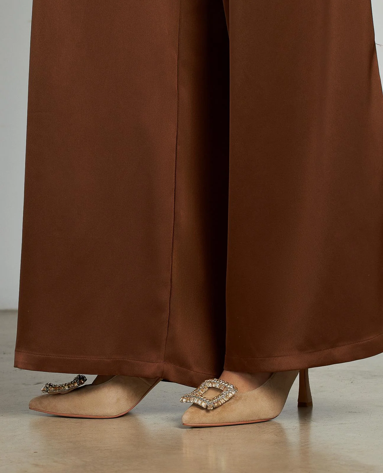 PANTALÓN PINZAS ELÁSTICO - Image 6