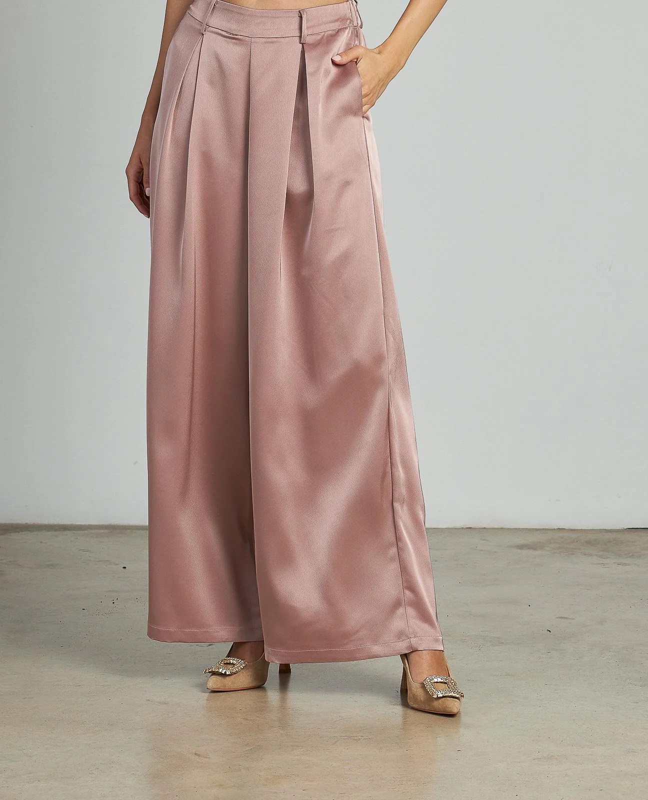 PANTALÓN PINZAS ELÁSTICO - Image 2