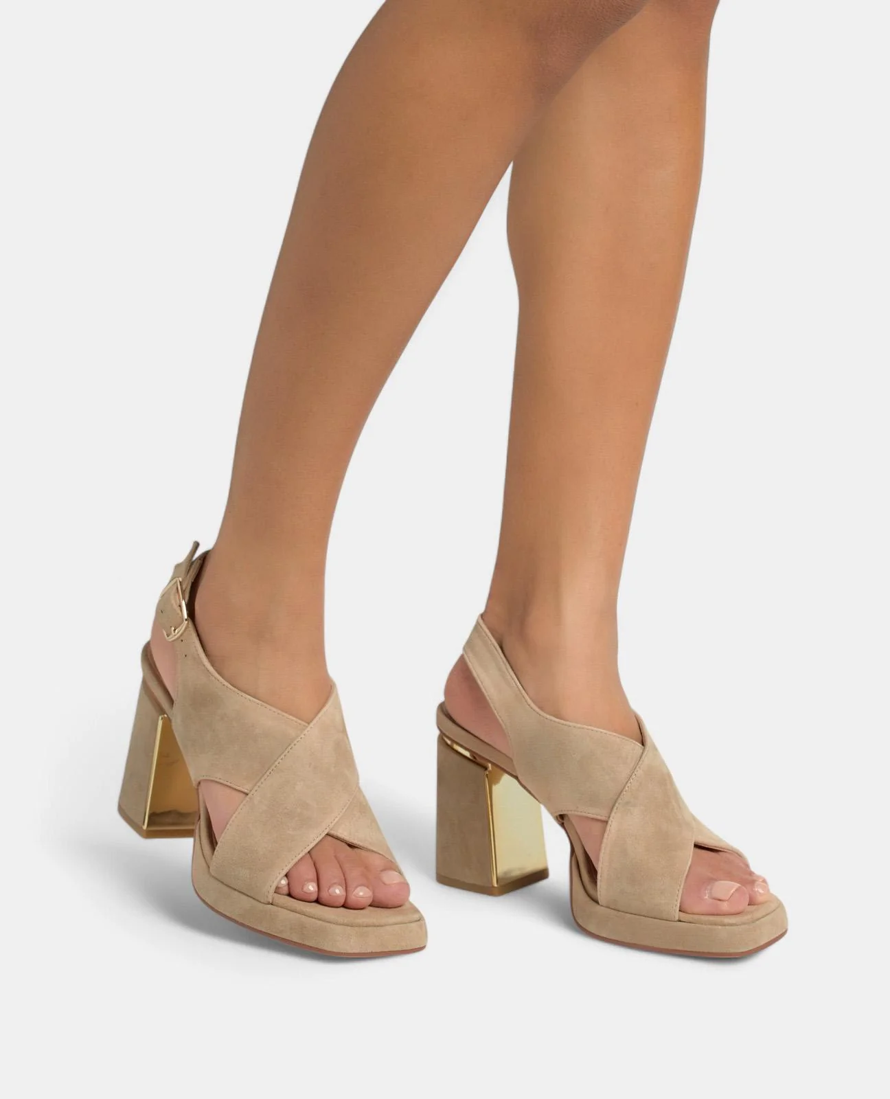 SANDALIA ALTA CON TIRAS - Image 4