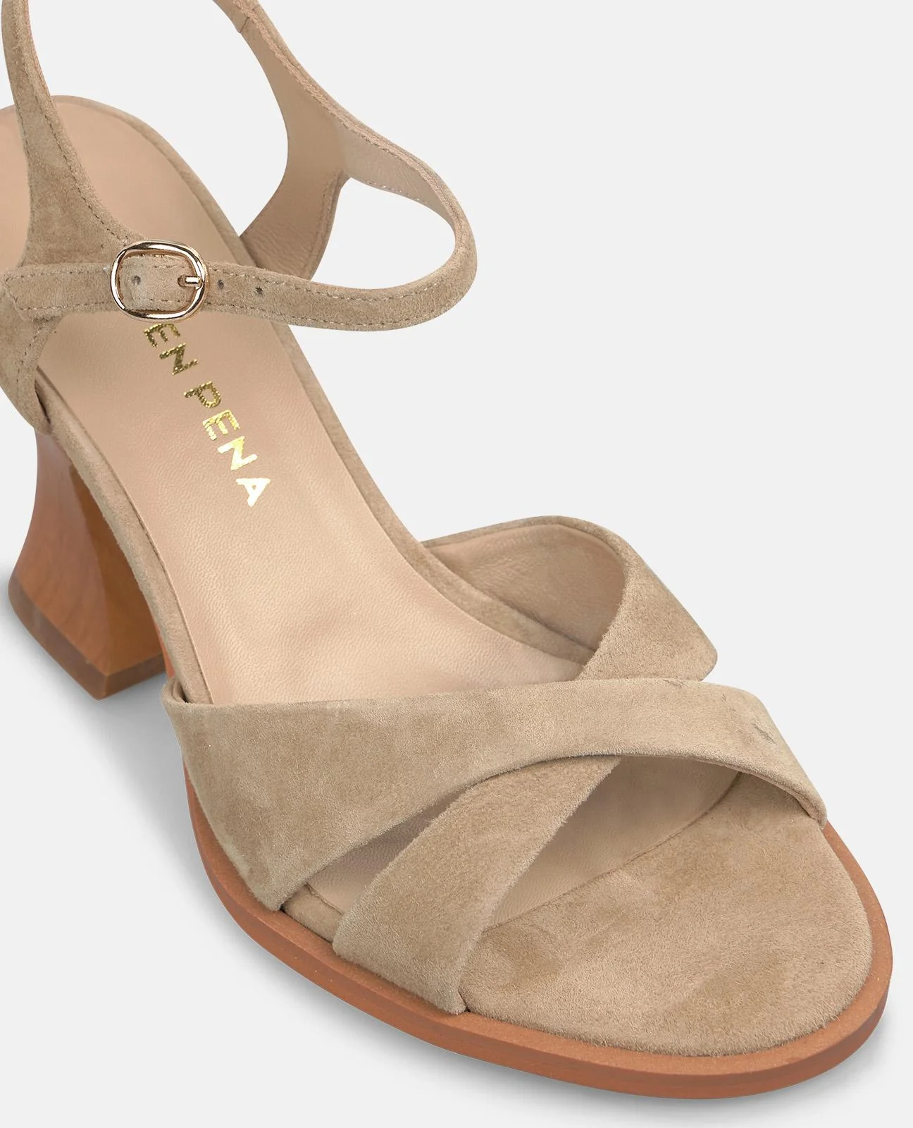SANDALIA CON TACON DE MADERA - Image 4