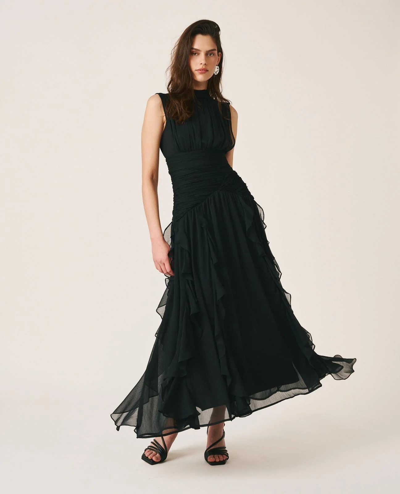VESTIDO LARGO VOLANTES