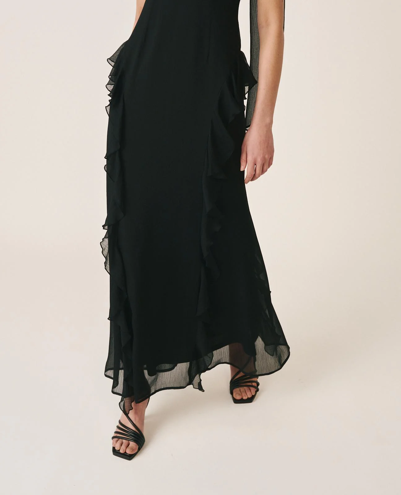 VESTIDO VOLANTES - Image 6