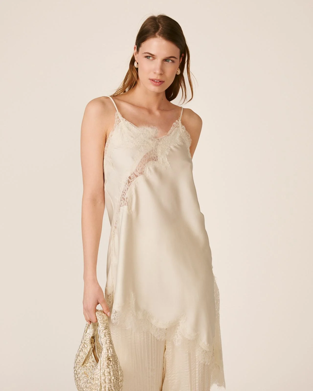 VESTIDO LENCERO - Image 2