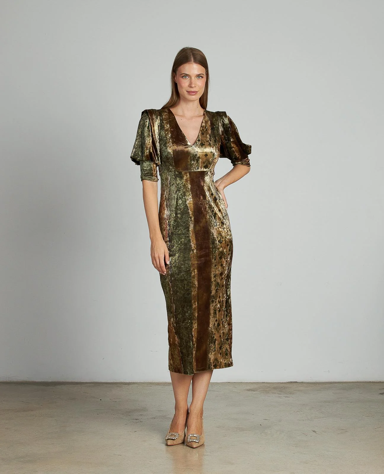 VESTIDO AJUSTADO ESTAMPADO