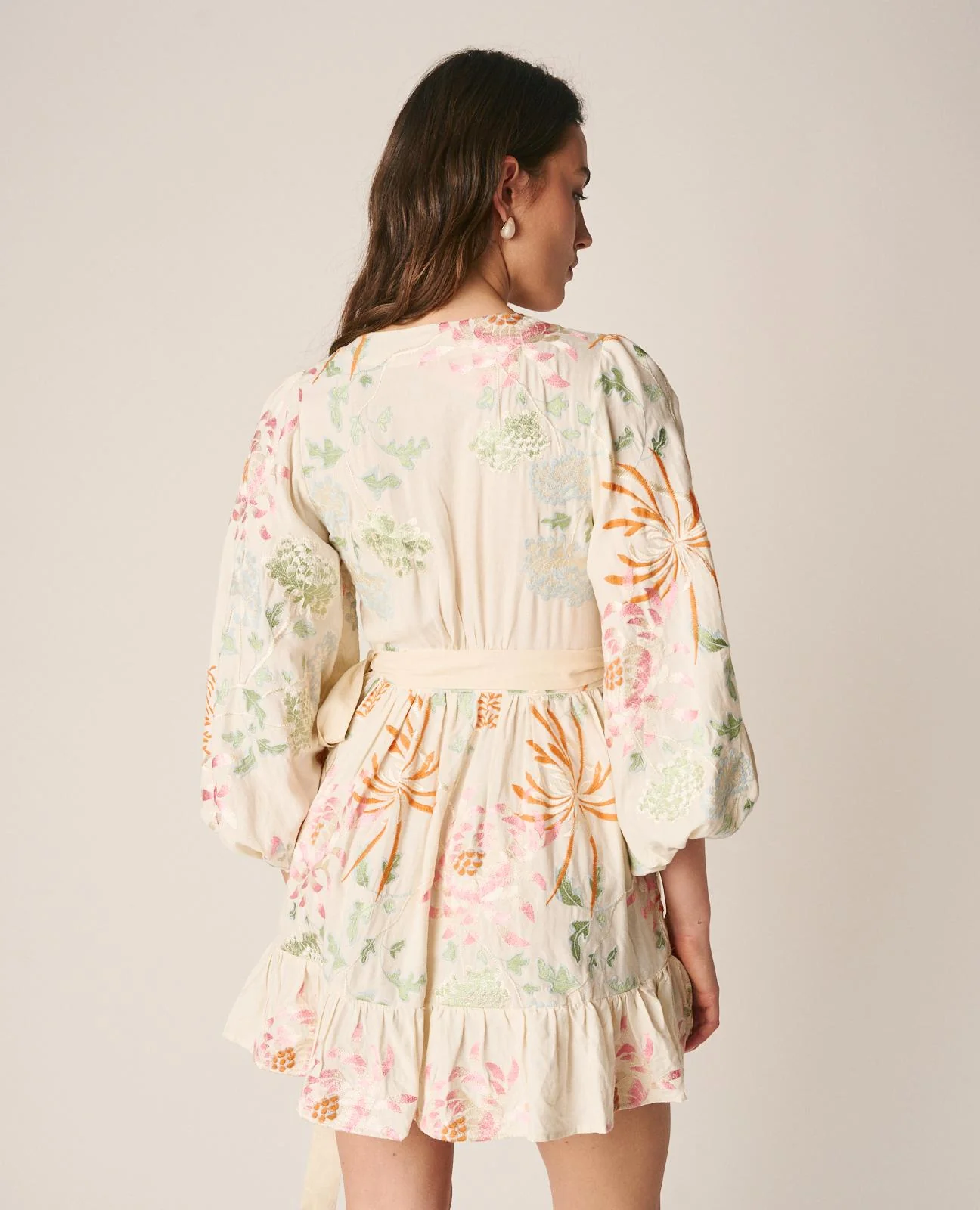 VESTIDO CORTO BORDADOS LAZO - Image 7