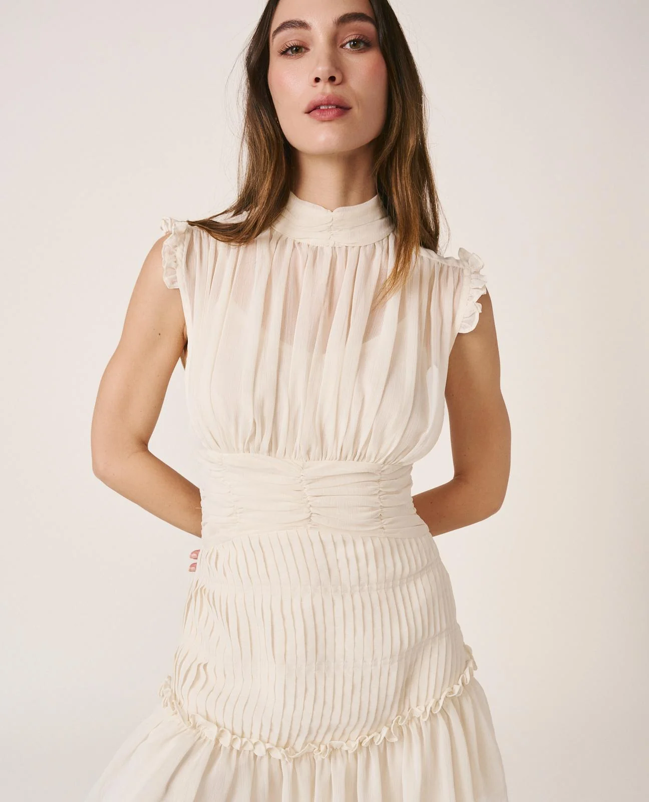 VESTIDO CUELLO ALTO