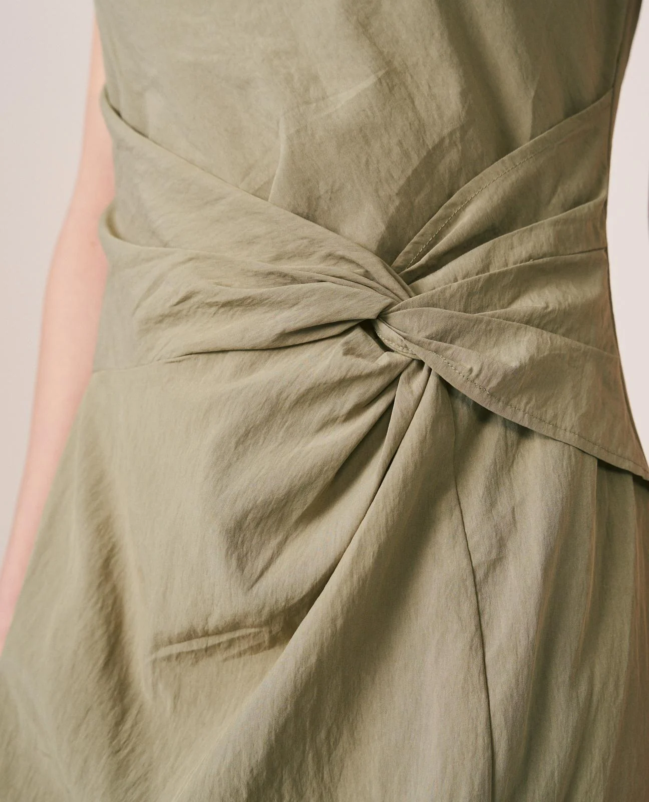 VESTIDO CUELLO DRAPEADO - Image 7