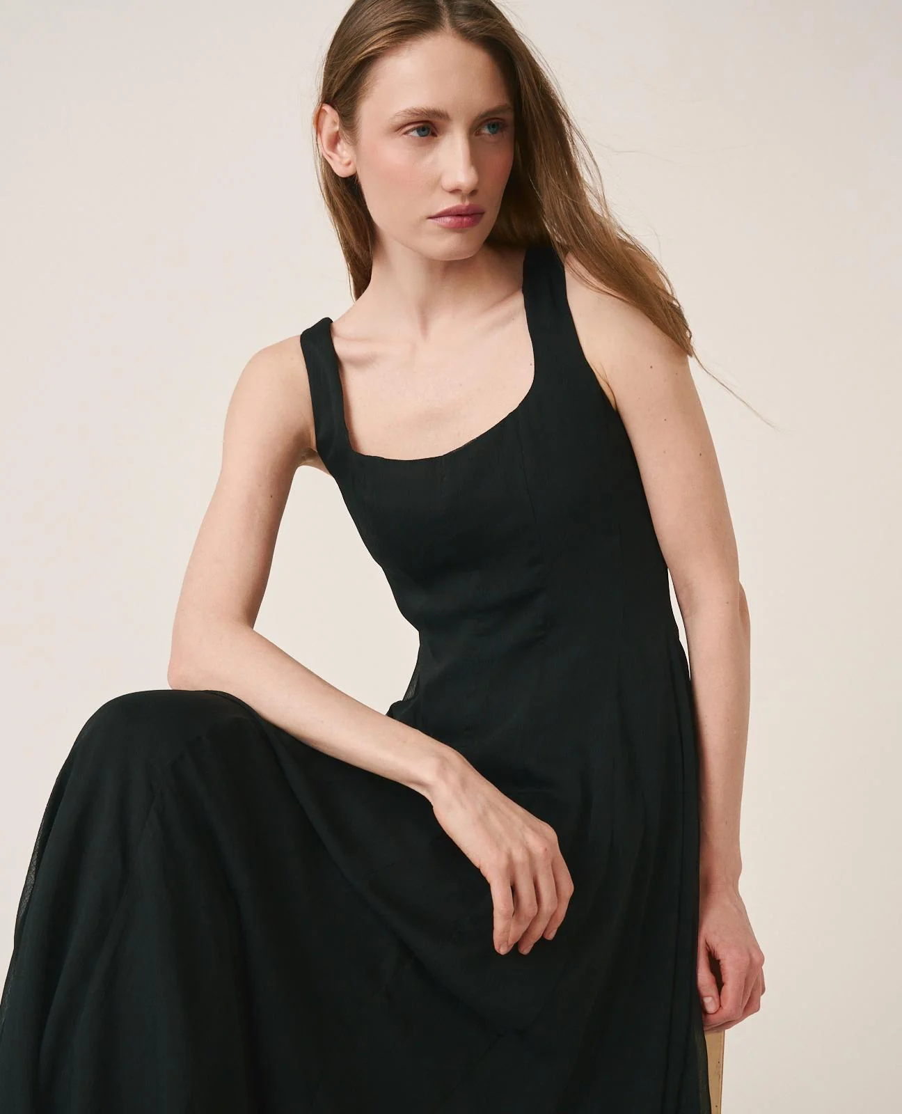 VESTIDO MIDI GASA - Image 4