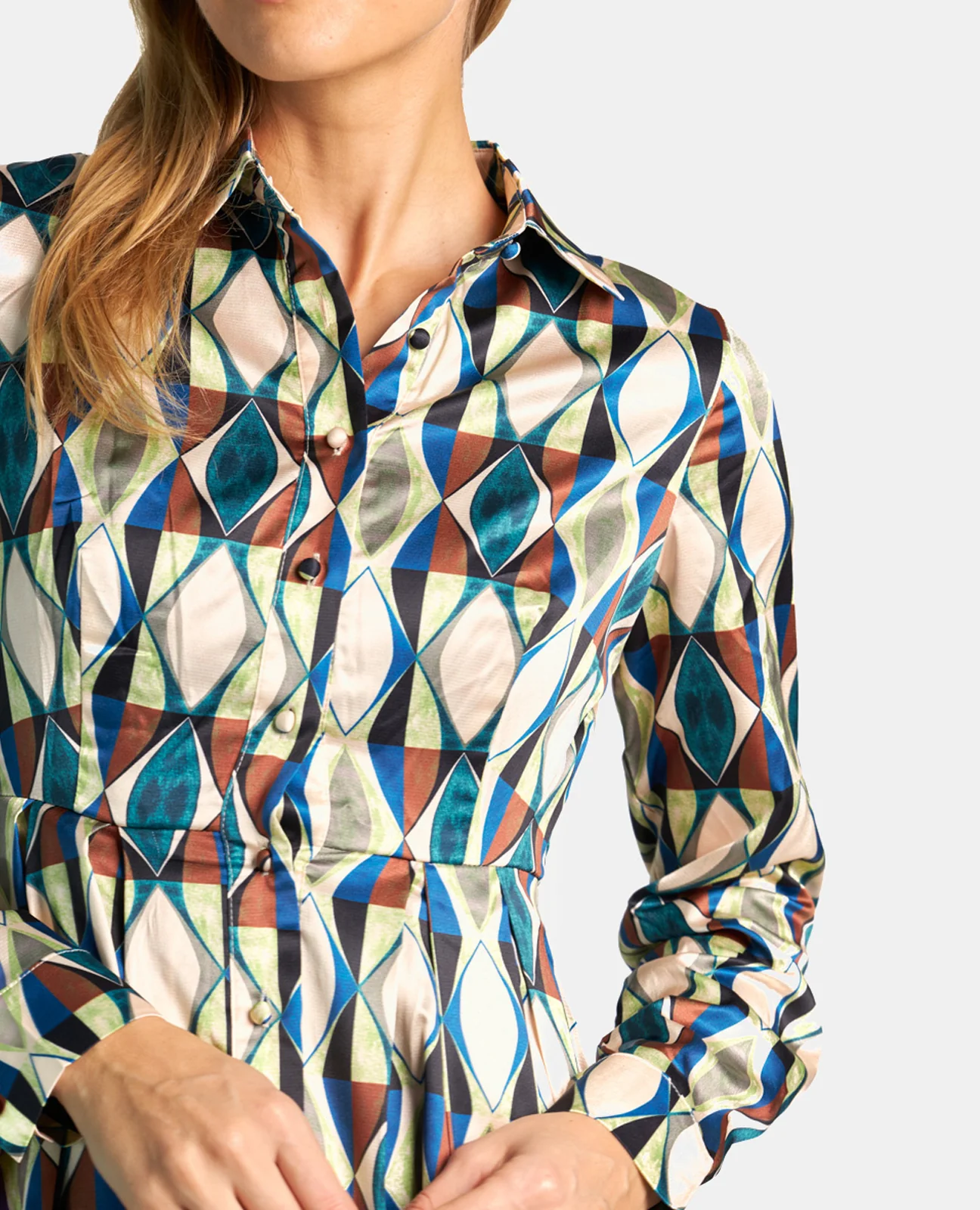 VESTIDO SATINADO ESTAMPADO - Image 3