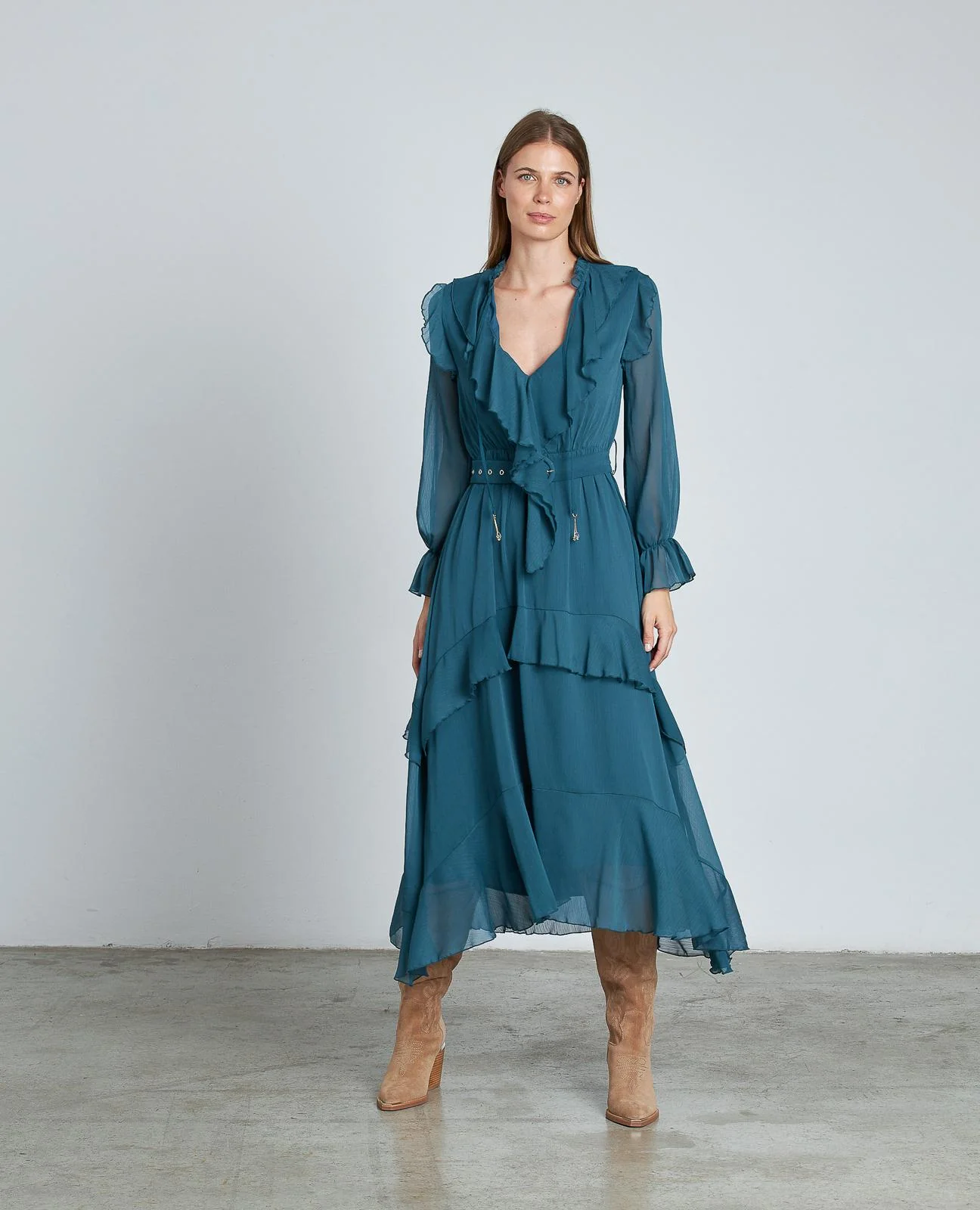 VESTIDO VOLANTES CINTURÓN - Image 3