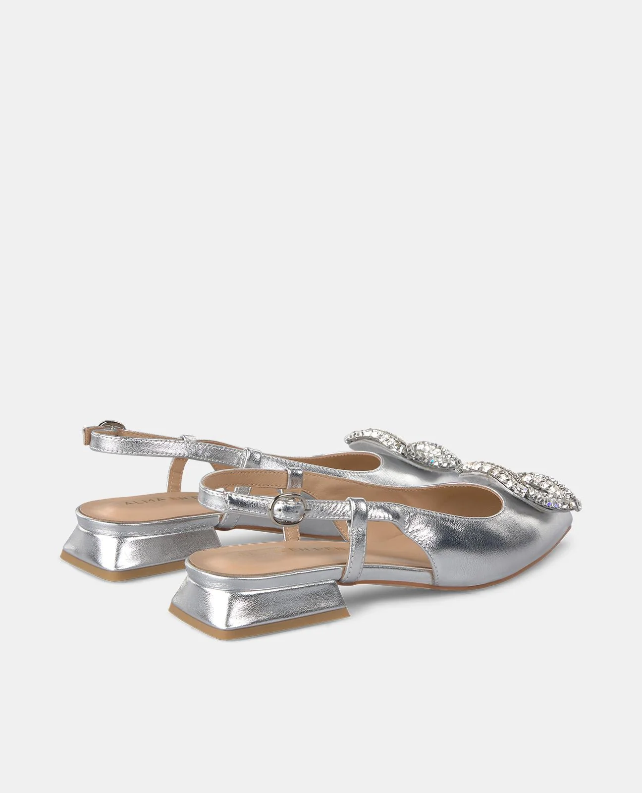 ZAPATO CON BROCHE PLANO - Image 3