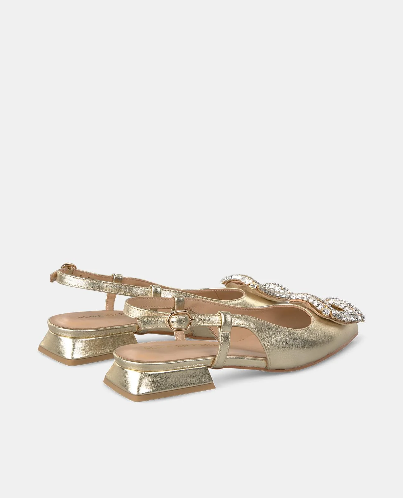 ZAPATO CON BROCHE PLANO - Image 3