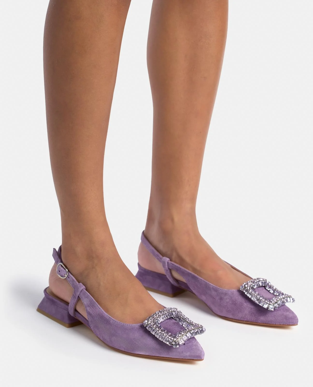 ZAPATO CON BROCHE PLANO - Image 4