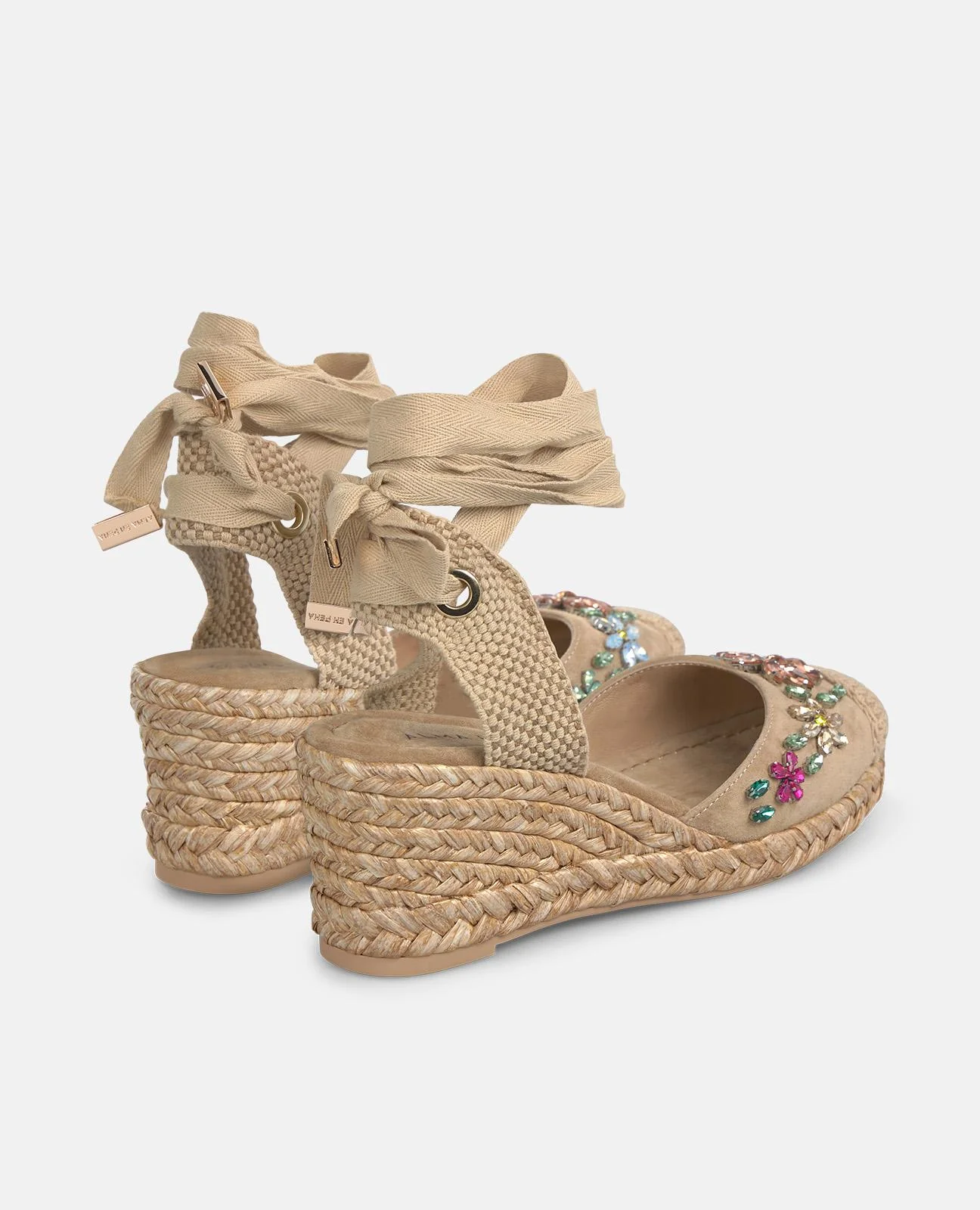 ZAPATO DE ESPARTO TIPO VALENCIANA DETALLE FLORAL - Image 3