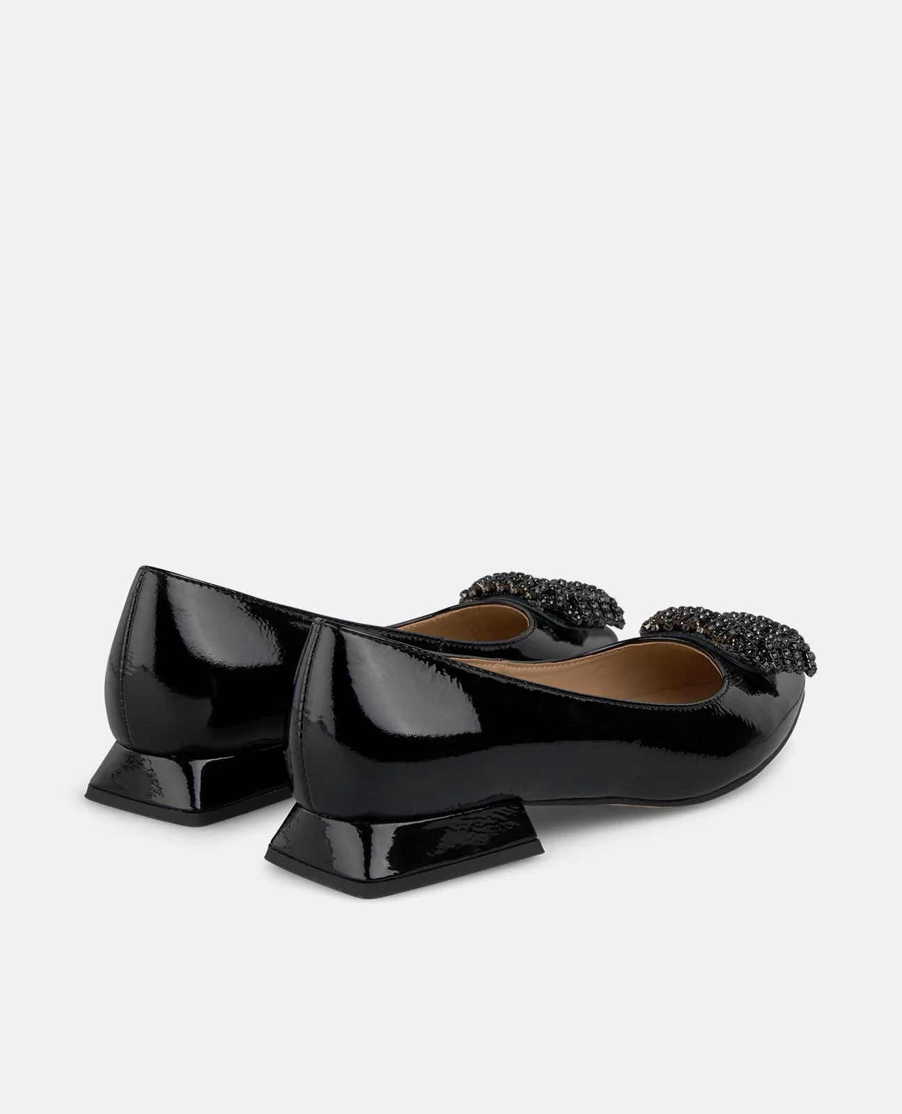 ZAPATO PLANO ADORNO CIRCULAR - Image 3