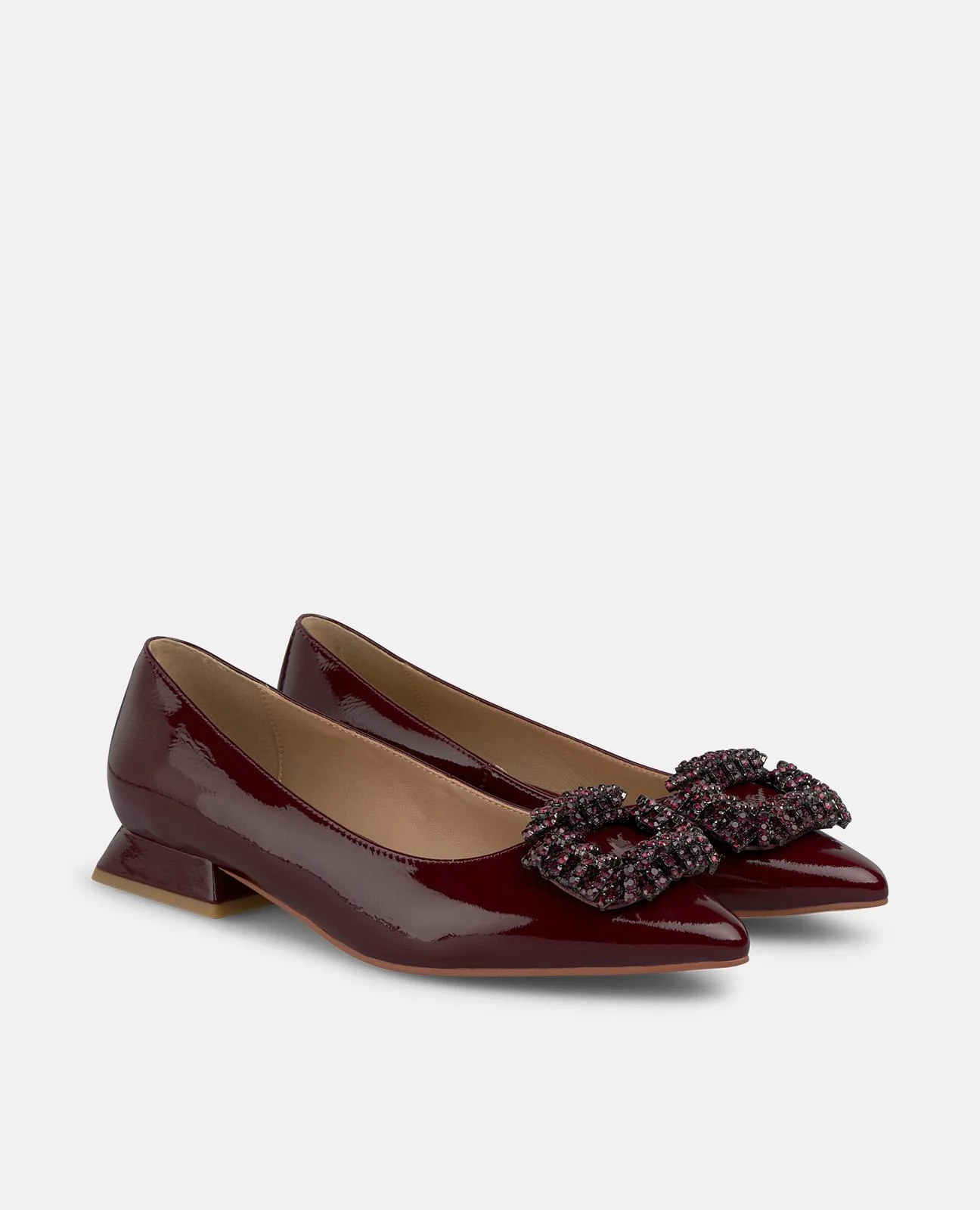 ZAPATO PLANO ADORNO CIRCULAR - Image 2