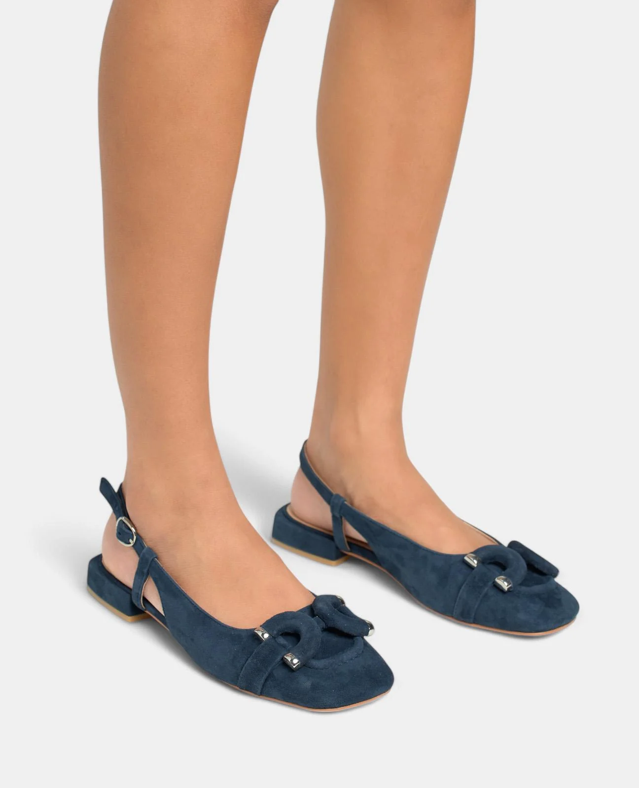 ZAPATO PLANO CON ESTRIBO - Image 4
