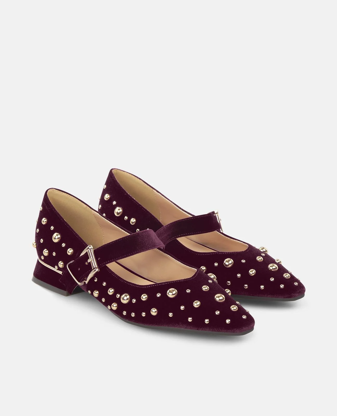 ZAPATO PLANO TACHAS - Image 2