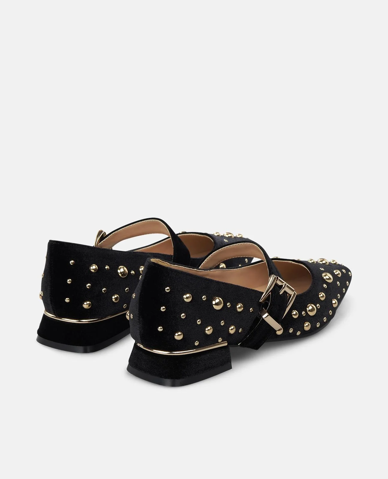 ZAPATO PLANO TACHAS - Image 3