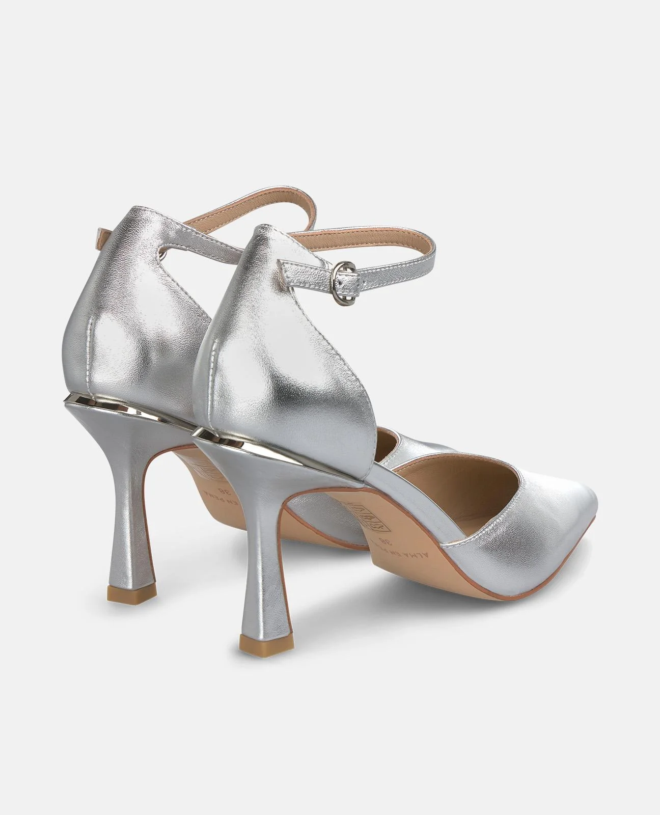 ZAPATO TACÓN CON PULSERA - Image 3